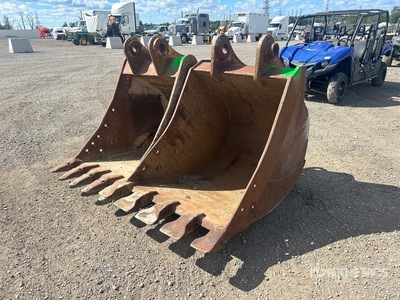 Quantity of (2) Cat 325 42 in Excavator Bucket