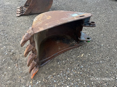 24 in Digging Backhoe Rear Bucket