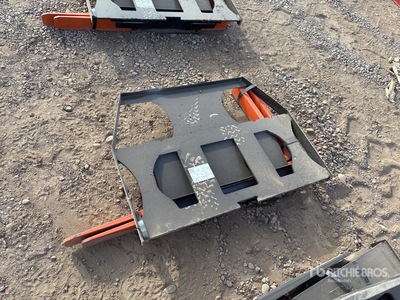 2025 Kit Containers MUFF-36-42 42 in Skid Steer Forks (Unused)