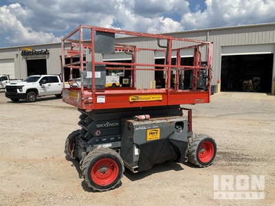 2016 Skyjack SJ6832RT Diesel 4x4 Scissor Lift