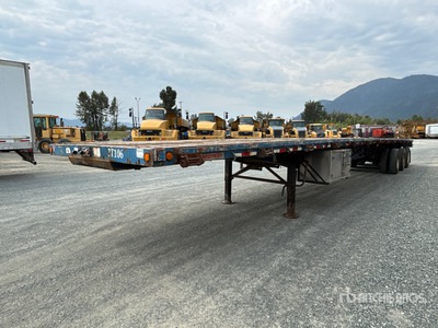 2006 Doepker 53 ft Tri/A Flatbed Trailer