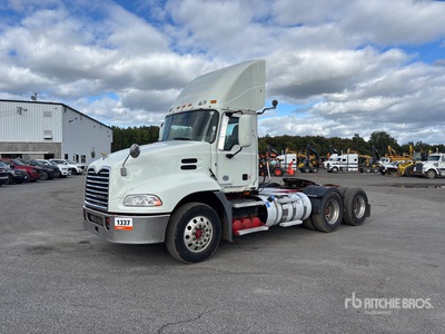 2015 Mack CXU613 6x4 T/A Day Cab Truck Tractor