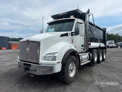 2025 Kenworth T880 Tri/A Dump Truck