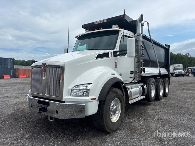 2025 Kenworth T880 8x4 Tri/A Dump Truck