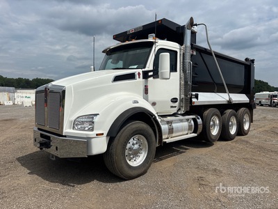 2025 Kenworth T880 8x4 を見 Dump Truck