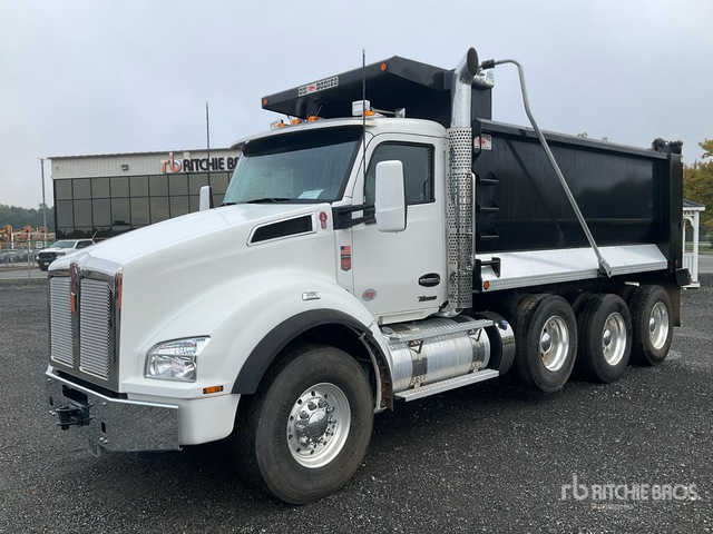 2025 Kenworth T880 8x4 Tri/A Dump Truck