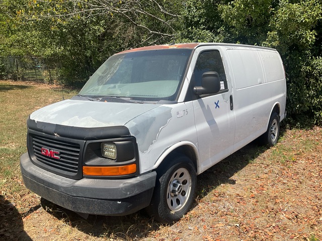 2011 GMC Savana Cargo Van (Inoperable)