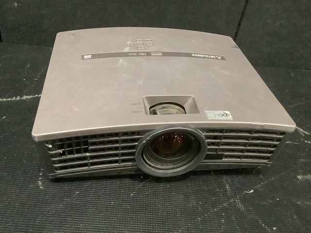 Mitsubishi DLP Projector Mitsubishi DLP Projector
