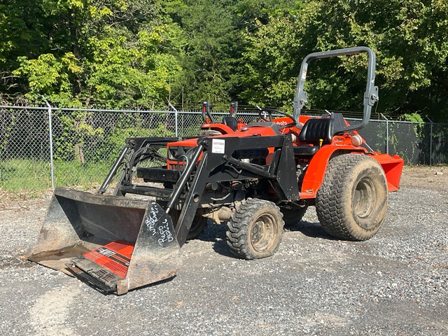 2002 Kioti LB1914 4WD Utility Tractor