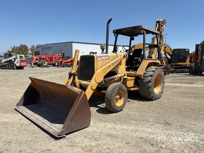 John Deere 4x2 を見 Backhoe Loader