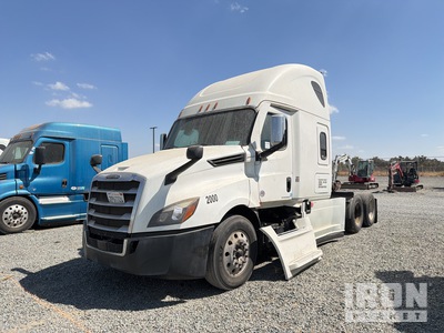 2022 Freightliner Cascadia 126 6x4 T/A Sleeper Truck Tractor
