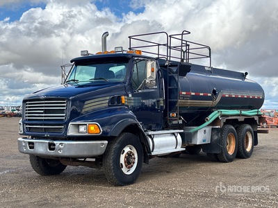 1998 Ford LT9513 15900 L 6x4 Camion cisterna de agua