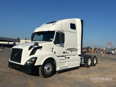 2018 Volvo VNL760 6x4 T/A Sleeper Truck Tractor