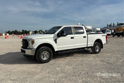 2018 Ford F-250 XL 4x4 Crew Cab Pickup