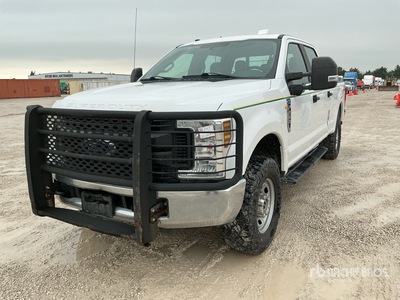 2019 Ford F-250 4x4 Crew Cab Pick Up