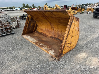 120 in General Purpose Wheel Loader Bucket - Fits Cat 966F, 966G