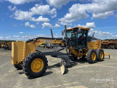 2017 John Deere 672G AWD Niveleuse à moteur