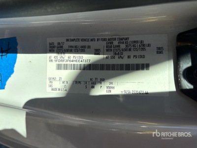 2017 Ford F-350 Flatbed Truck