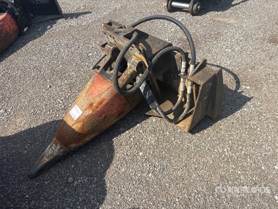 Rammer BR522 Skid Steer Breaker