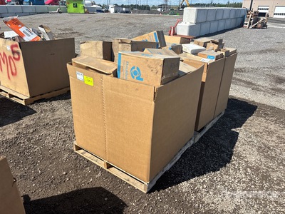 Quantity of (2) Pallets of Donaldson Air Filters بنود متنوعة - قطع المعدات