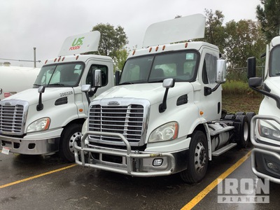 2013 Freightliner Cascadia 113 6x4 3-Achs Sattelzugmaschine