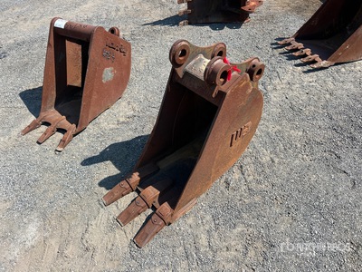 Komatsu 16 in Digging Graafmachine Bak - Fits PC95