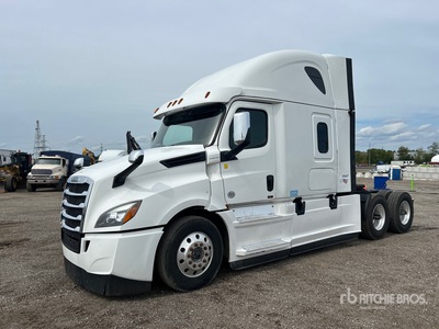 2021 Freightliner Cascadia 126 6x4 Ciągnik siodłowy T/A z kabiną sypialną