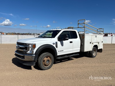 2020 Ford F-550 XLT 4x4 Extended Cab شاحنة متعددة الاغراض
