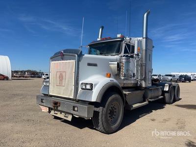 2009 Kenworth W900 6x4 T/A Sleeper Truck Tractor