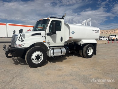 2019 International MV607 2000 gal 4x2 Camion cisterna de agua