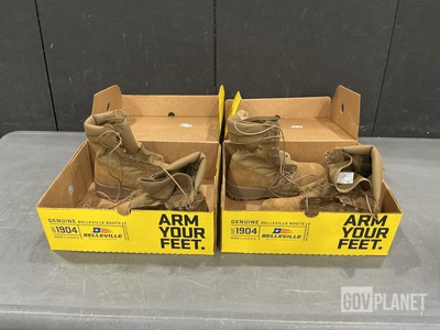 (34) Pairs of Women's Safety Boots