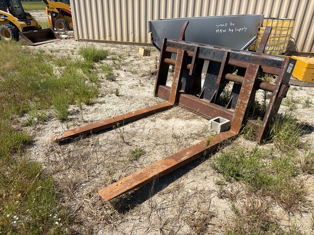 Arrow 82 in 27400 lb Fork Attachment