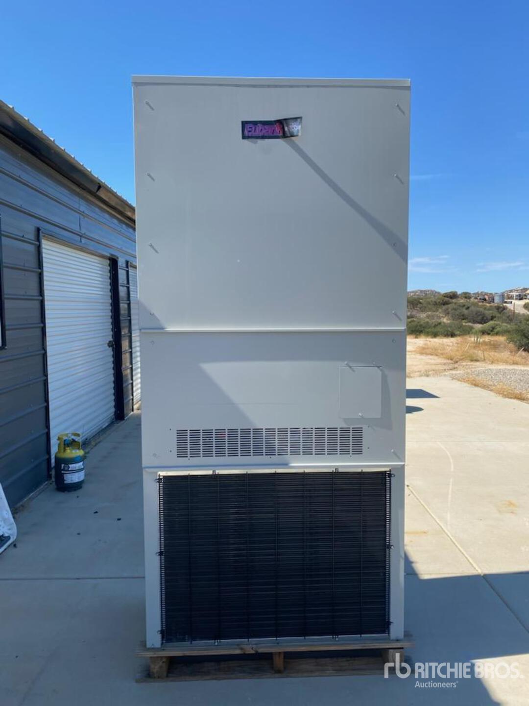 2025 Eubanks EAH1042HA050C Z 1DE D32 Wall Mount Heat Pump HVAC unit, 3.5 tons, 42,000 btu, Economizers, Heat Strips (Unused)