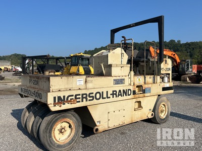 1993 Ingersoll-Rand PT-120R 9 Wheel Pneumatic Roller