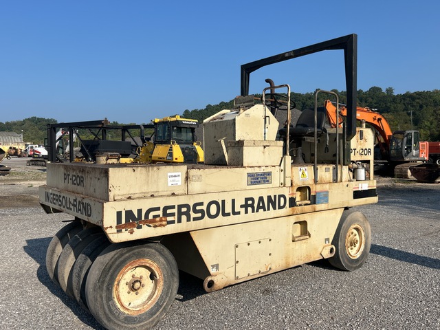 1993 Ingersoll-Rand PT-120R 9 Wheel Pneumatic Roller 1993 Ingersoll-Rand PT-120R 9 Wheel Pneumatic Roller