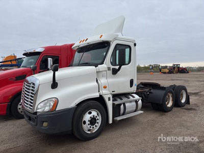 2012 Freightliner Cascadia 125 6x4 T/A Day Cab Truck Tractor (Inoperable)
