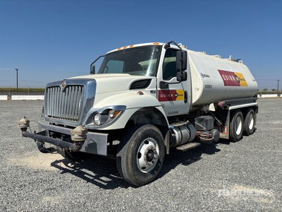 2021 International 6x4 散水車