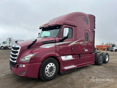 2018 Freightliner Cascadia 126 6x4 Ciągnik siodłowy T/A z kabiną sypialną
