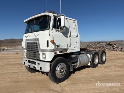 1979 International COF4070B 6x4 Cabina con cuccetta
