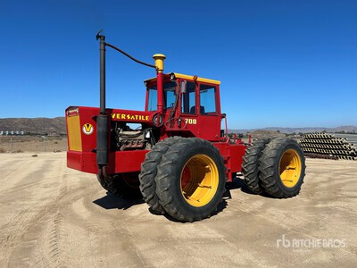 Versatile 700 4WD Tractor