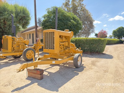 International 407 Trailer-Mounted Bomba de agua