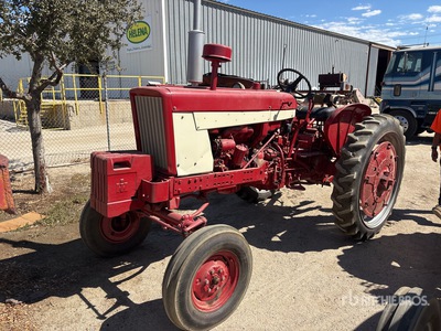 International Harvester Tracteur agricole 2 roues motrices