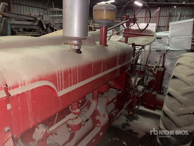 1951 Farmall M Tracteur agricole 2WD