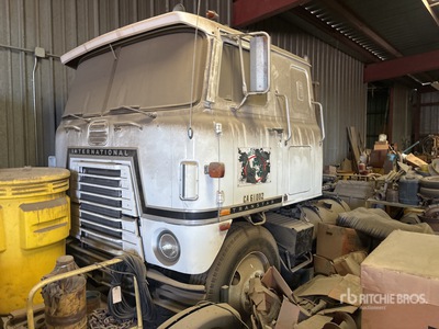 International 4070A S/A Cabover w/ Sleeper