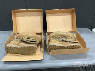 (20) Pairs of Men’s Safety Boots