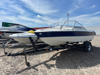 1980 Oliver 18 ft Bowrider Boat w/ Trailer