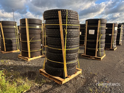 Quantity of (8) 11R22.5 Snow Traction Retreaded اطارات المواصلات (Unused)