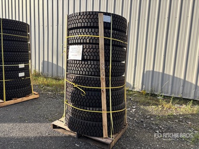 Quantity of (8) 11R22.5 Snow Traction Retreaded اطارات المواصلات (Unused)