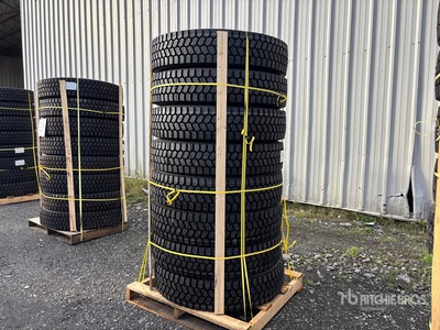 Quantity of (8) 11R22.5 Snow Traction Retreaded اطارات المواصلات (Unused)