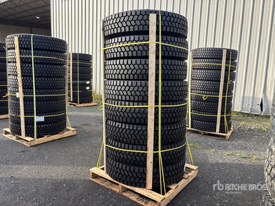 Quantity of (8) 11R22.5 Snow Traction Retreaded اطارات المواصلات (Unused)